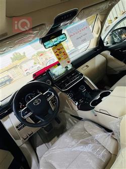 تۆیۆتا لاند کروزەر